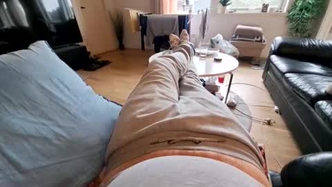 ak_2 online show from April 1, 7:53 am