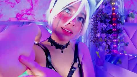 Snapshot of akane_hikari_ chatting on October 10, 7:58 am akane hikari  online show from October 10, 7:58 am