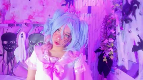 Snapshot of akane_hikari_ chatting on October 19, 5:23 am akane hikari  online show from October 19, 5:23 am