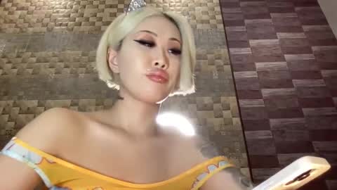 Akemi online show from March 9, 9:36 pm