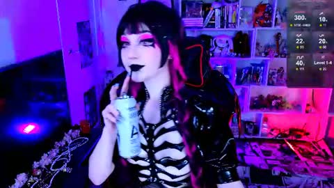 Aki online show from June 19, 10:27 pm