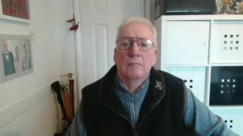 akiltedman online show from February 21, 11:57 am