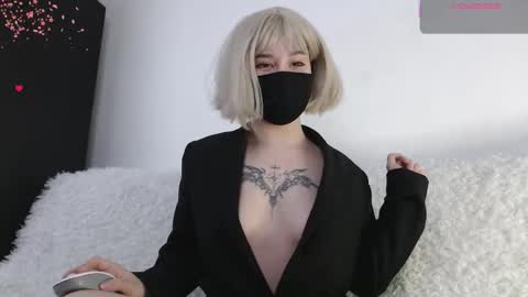 Amilia online show from January 17, 12:36 pm