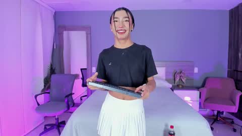 alaiaguerra online show from November 6, 7:39 pm