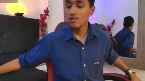 alan_colthon online show from June 7, 3:44 am
