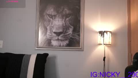 alan_morrys online show from July 3, 1:43 am
