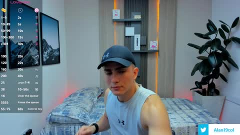 Alan  Kevin can we reach 100 thumbs up please guys  online show from April 10, 7:07 pm