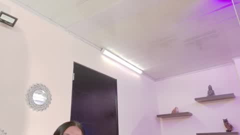 Maeve  online show from October 23, 11:23 am