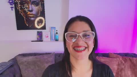 Alana  online show from January 16, 7:45 pm