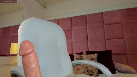 alanah_connors online show from January 8, 5:30 pm