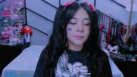 Alana online show from November 29, 7:10 pm