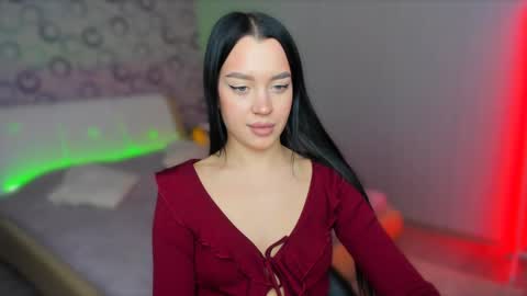 alanamell online show from January 23, 6:35 pm