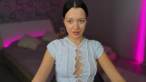 alanamell online show from February 10, 5:25 am