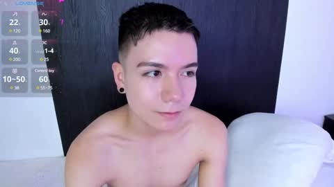 alanblack1 online show from February 8, 3:53 pm