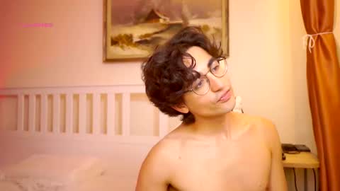 idenavarre online show from September 16, 9:51 pm