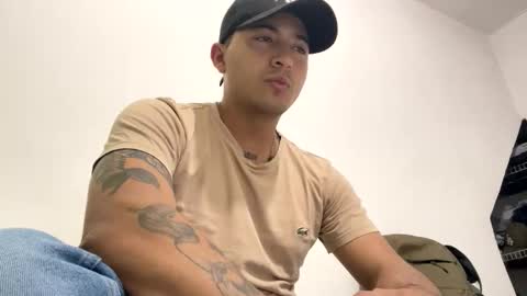 alanj998 online show from February 5, 5:00 am