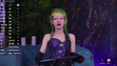 AlannaBlue online show from December 21, 7:35 am