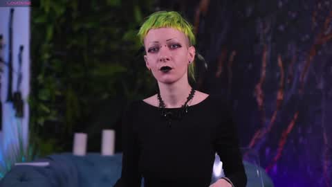 AlannaBlue online show from December 27, 8:45 am