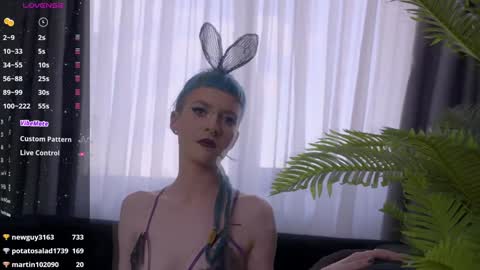 AlannaBlue online show from December 6, 10:55 am