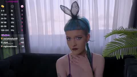 AlannaBlue online show from December 8, 10:41 am