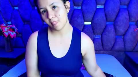 AlaSmith  online show from June 1, 2:57 am