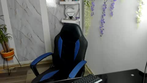 Alaya online show from January 12, 1:23 am