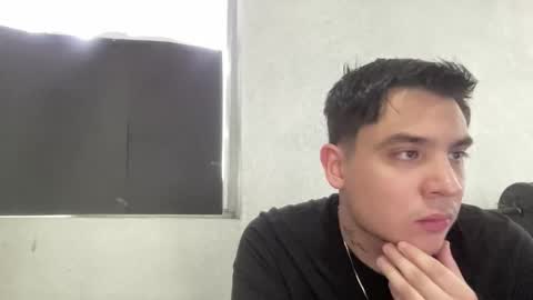 alber753713 online show from June 3, 8:03 pm