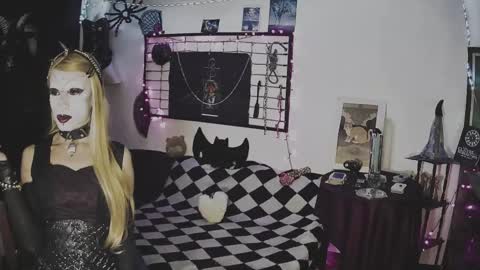 Mistic witch online show from March 7, 7:08 am