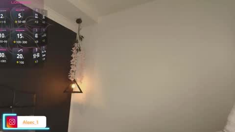 ALEC ANDREWS online show from November 24, 8:07 pm