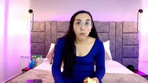 Alehia Cute online show from December 14, 1:28 pm