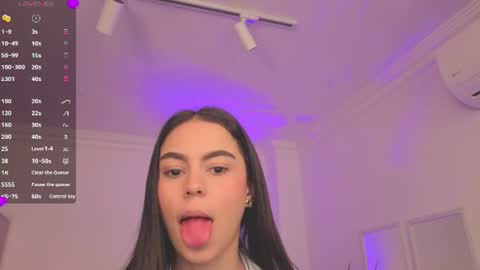 Alejandra online show from July 22, 11:34 am