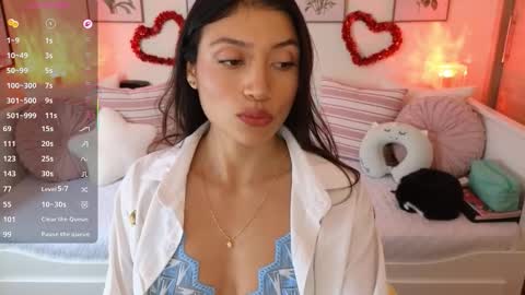 Alejandhra online show from February 23, 1:35 pm