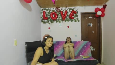 zoe and Kataleya online show from February 24, 7:00 am