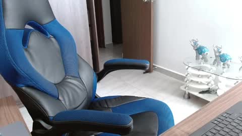 David online show from April 3, 3:19 pm