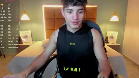 Snapshot of alejootwink chatting on September 29, 7:46 pm ALejoo Saenz online show from September 29, 7:46 pm