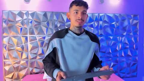 aleking13 online show from October 27, 1:00 pm