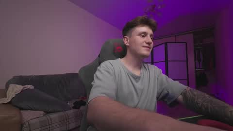 Alex and Linar online show from November 23, 11:47 pm