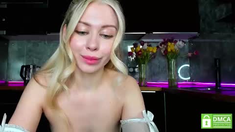 Snapshot of aleksa_cutie chatting on March 11, 3:34 pm Next stream - 2 dec -  online show from March 11, 3:34 pm
