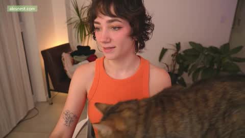 Ale online show from February 5, 11:41 pm