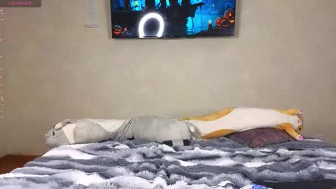 Alena online show from October 31, 4:18 pm