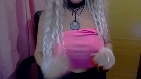 Luly online show from December 23, 8:09 am