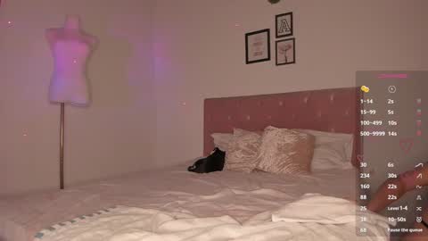 Snapshot of alesay_dreams chatting on December 3, 5:48 am Alesay online show from December 3, 5:48 am