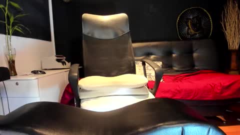 ALESSANDRO  WYE online show from October 14, 3:53 am