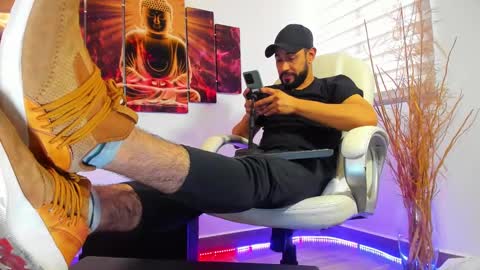 ALESSANDRO  WYE online show from February 25, 6:01 pm