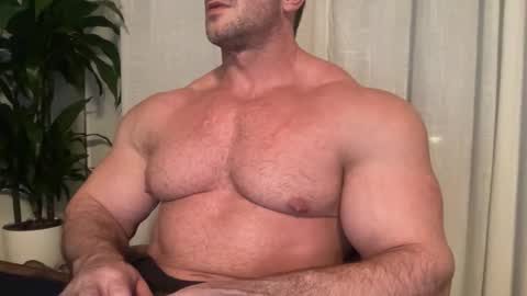 Alessandrobuilder online show from December 3, 12:09 am