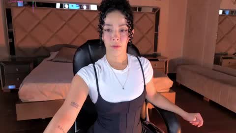 ALESSA ROMERO  online show from June 6, 8:15 pm