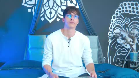 Alessio online show from January 8, 5:41 pm