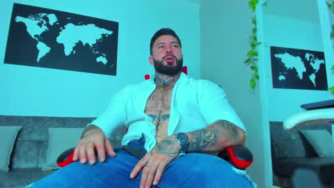 Aless Rose online show from April 9, 8:25 pm