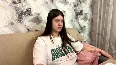 Snapshot of aletta_oushen chatting on February 21, 11:55 am Aletta Oushen online show from February 21, 11:55 am