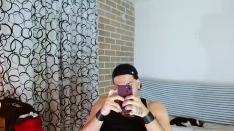 aleviz online show from February 21, 7:44 am